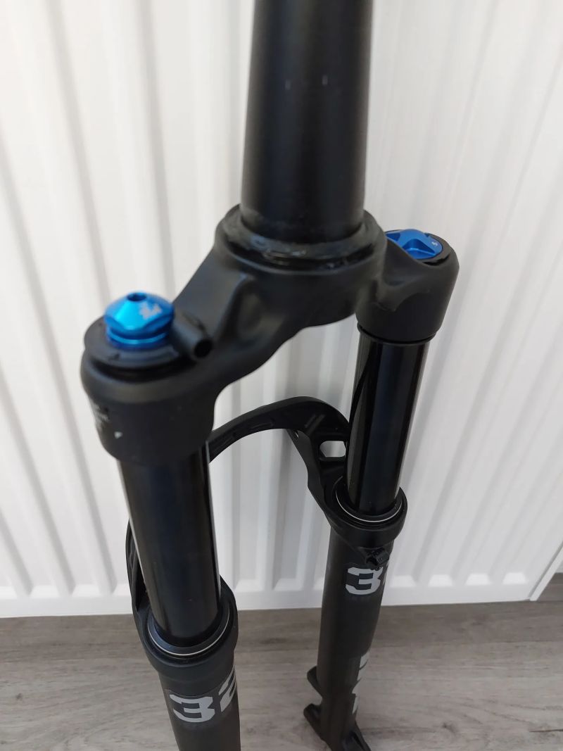 FOX 32 SC Performance 29" (model.rok 2026)