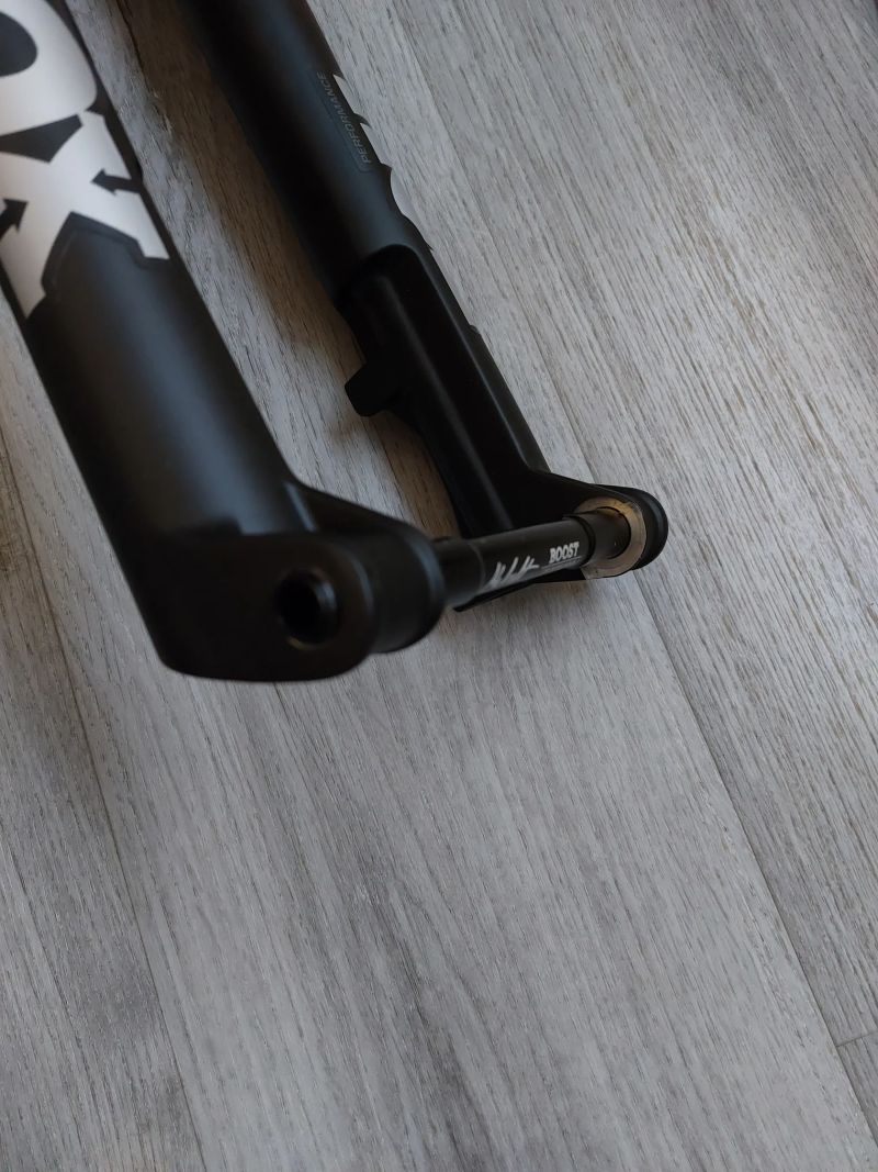 FOX 32 SC Performance 29" (model.rok 2026)