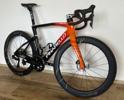 Pinarello Dogma F Ineos Grenadier
