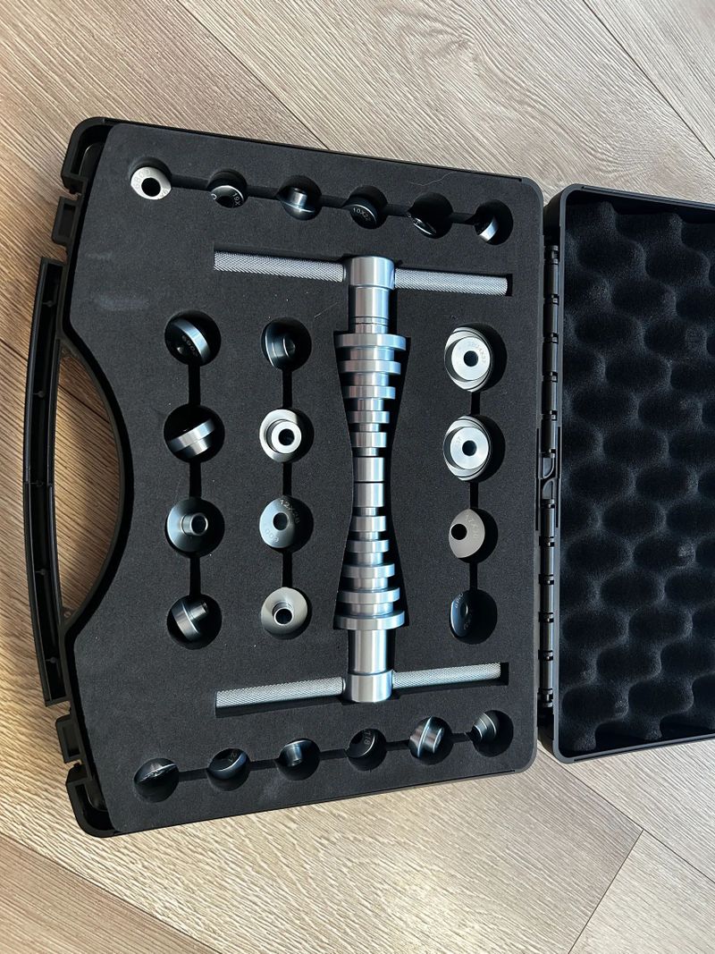 Sada na lisování ložisek TOP