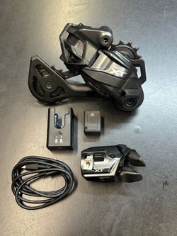 Shimano Deore XT M8250 Di2 upgrade kit -NOVÝ