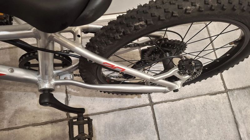 Amulet 20" Youngster SH alu brushed transparent/red