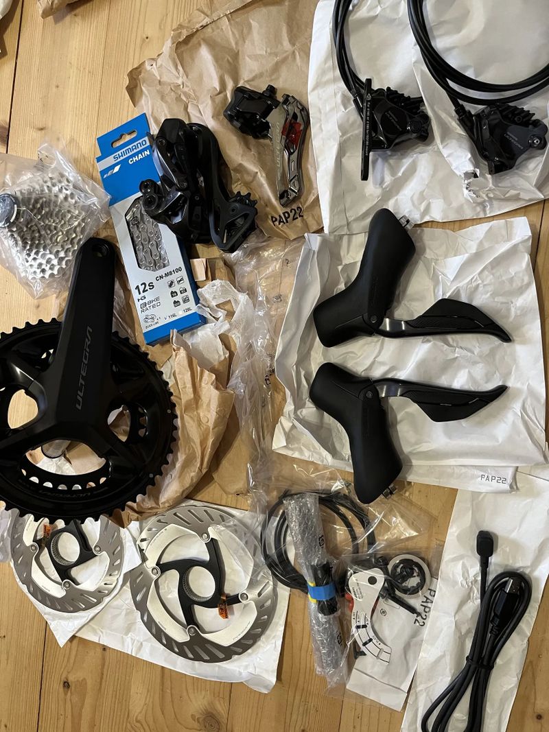 Sada Shimano Ultegra 2x12s Di2 typ 8170, hydraulika, NOVÁ