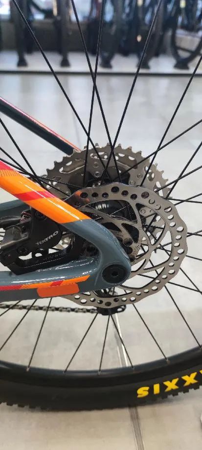 Prodám Author Modus 29 vel.19 