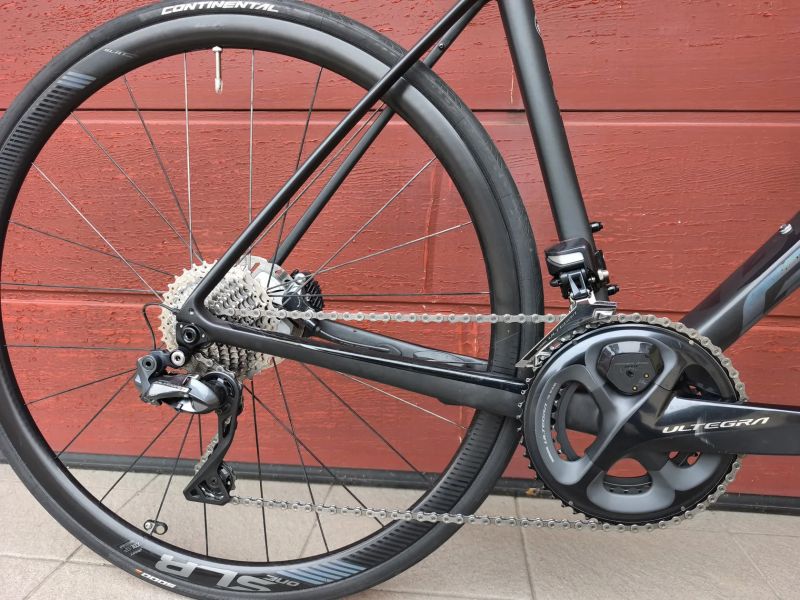 Giant Defy XL di2 2x11, karbonová kola