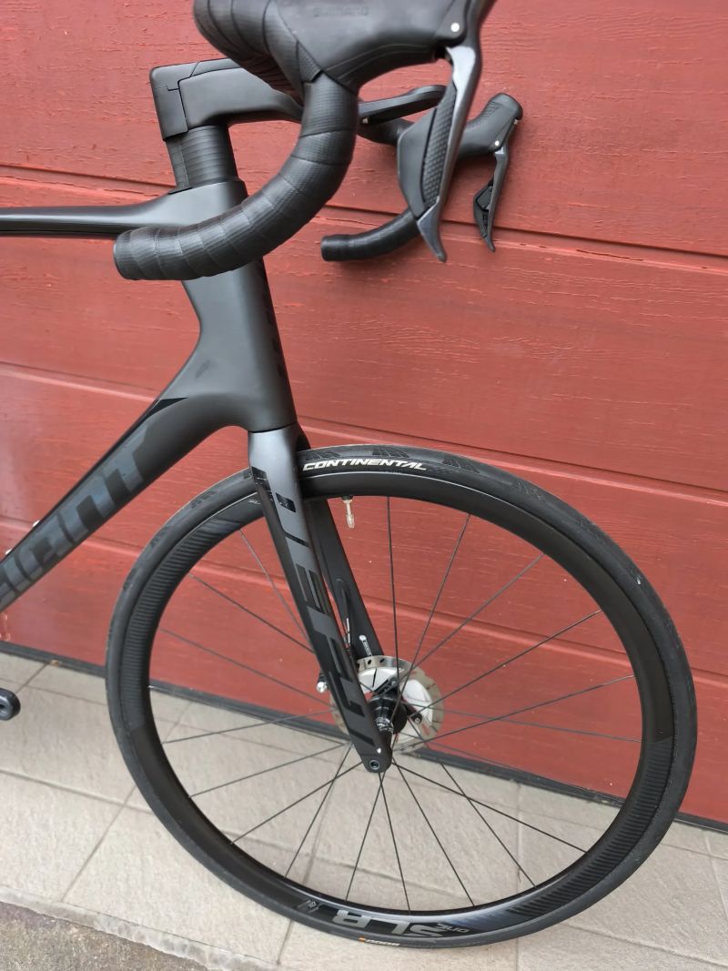 Giant Defy XL di2 2x11, karbonová kola