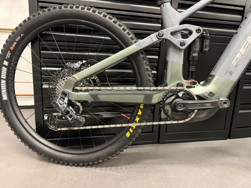 Trek Rail+ 9.7 GX AXS (M)