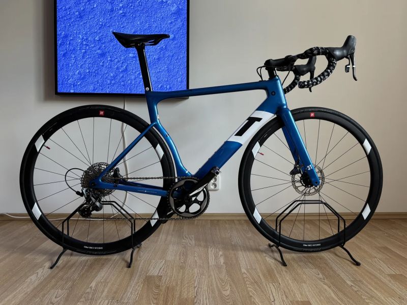 3T 3T Strada Pro Aero Road Bike