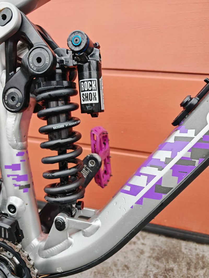 Ghost Riot Enduro - výměna DH