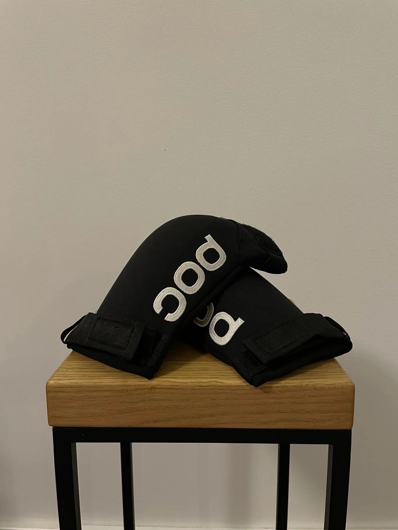 Loketní chrániče POC