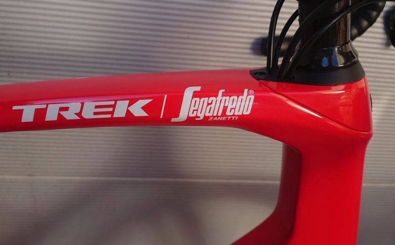 TREK MADONE / DOMANE SLR 6 DISC – SAGAFREDO (vel. 62)