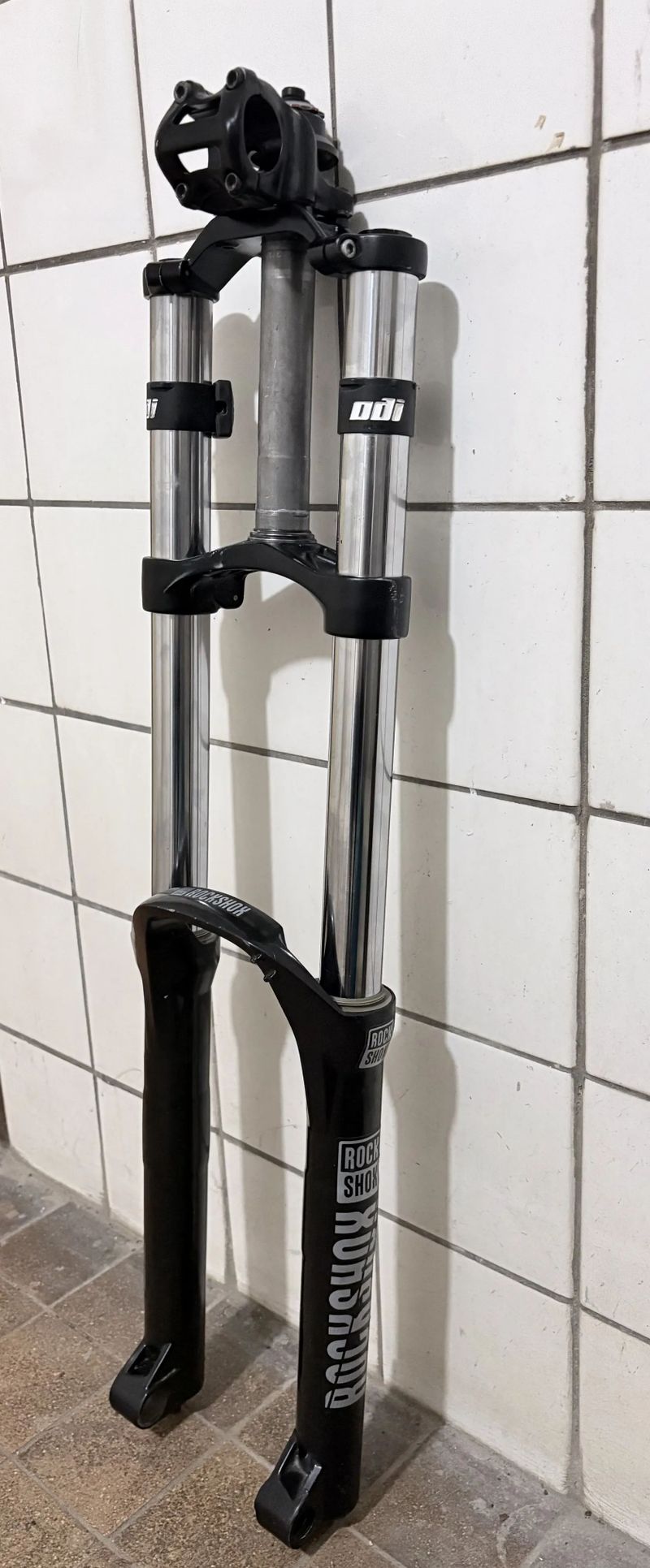 Rock Shox Bombere DH vidlice 