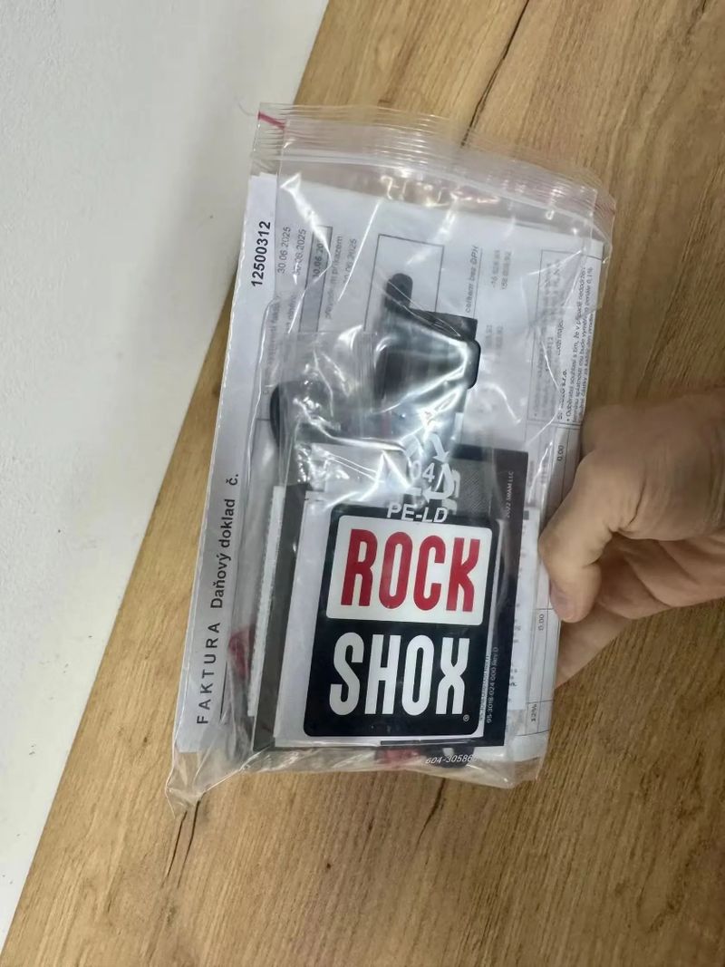 2026 Specialized Epic 8 Pro Flight Attendant vel. L