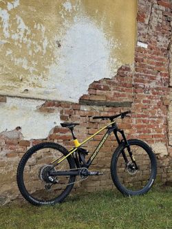 Mondraker Foxy Carbon XR – 2023 | PC: 240k