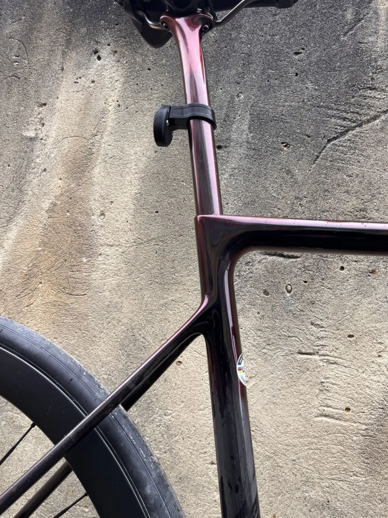 Špičkový top model Isaac Element