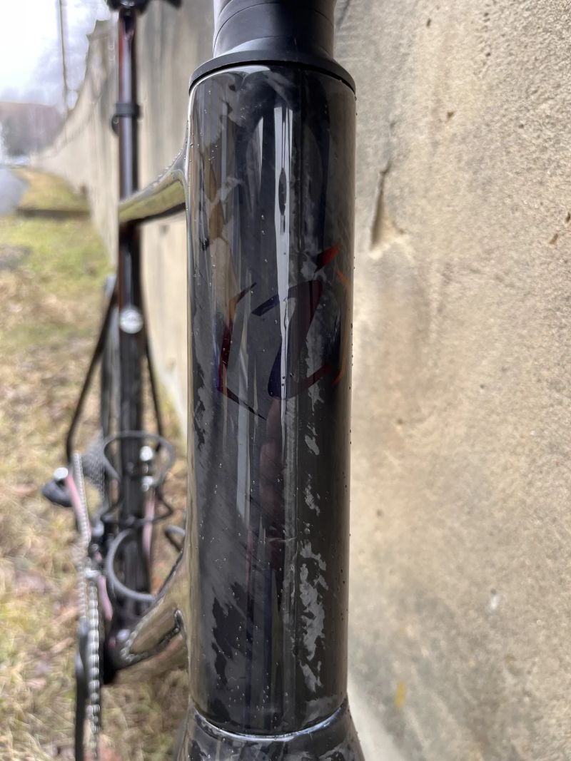 Špičkový top model Isaac Element