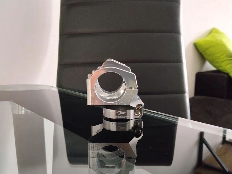 Predstavec Aerozine XNC 10mm / 31,8mm + packeta Zdarma