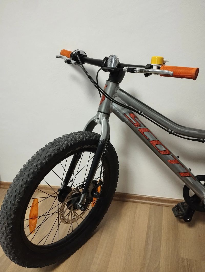 Scott Roxter 20 silver