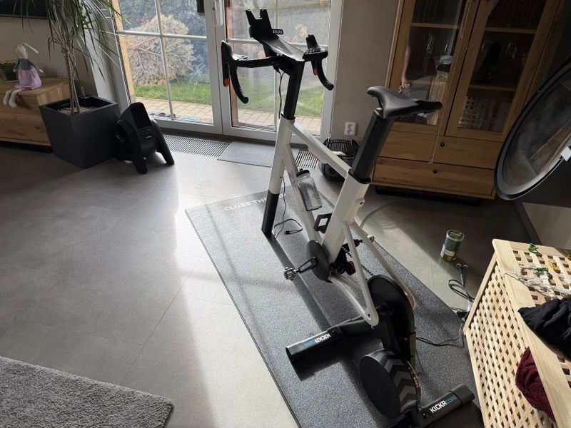 Prodam novy cyklotrenazer ZWIFT