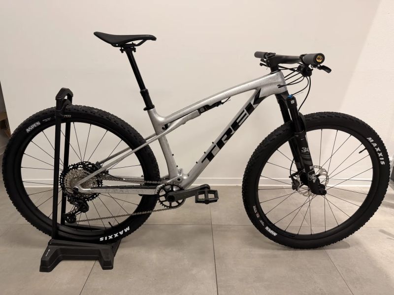 Trek SUPERCALIBER SLR 9.8 XT GEN 2 ARGENT DRIZZLE