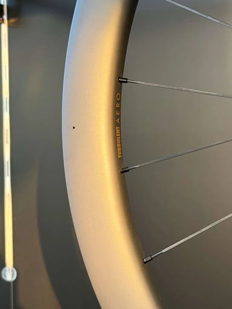 zapletená kola Reserve RSV 42/49 TA (Zipp)