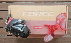 SRAM Force D2 eTap AXS MAX36T – přehazovačka pro elektronické řazení - NOVÁ