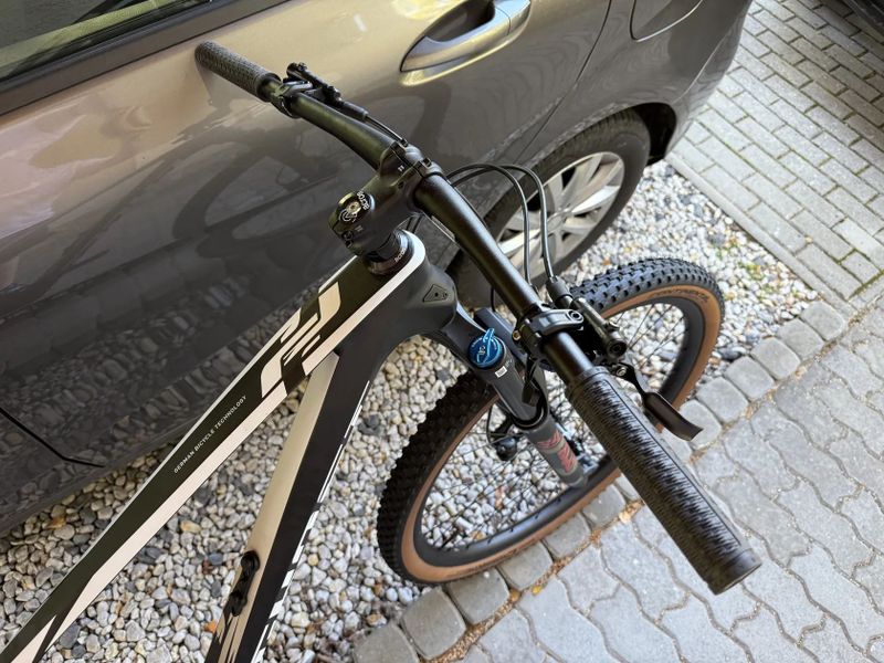 Ghost Lector PRO, vel. M, model 2025, super výbava za 50% ceny !