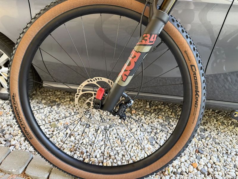 Ghost Lector PRO, vel. M, model 2025, super výbava za 50% ceny !