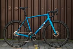 Isaac Vitron Galaxy Blue 105 Di2 L - poslední kus!