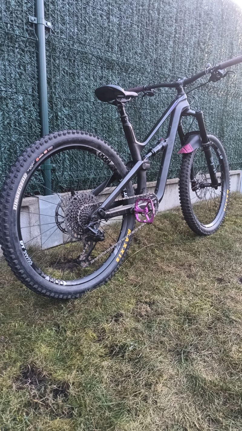 Karbonový Canyon Spectral CF 7 velikost S