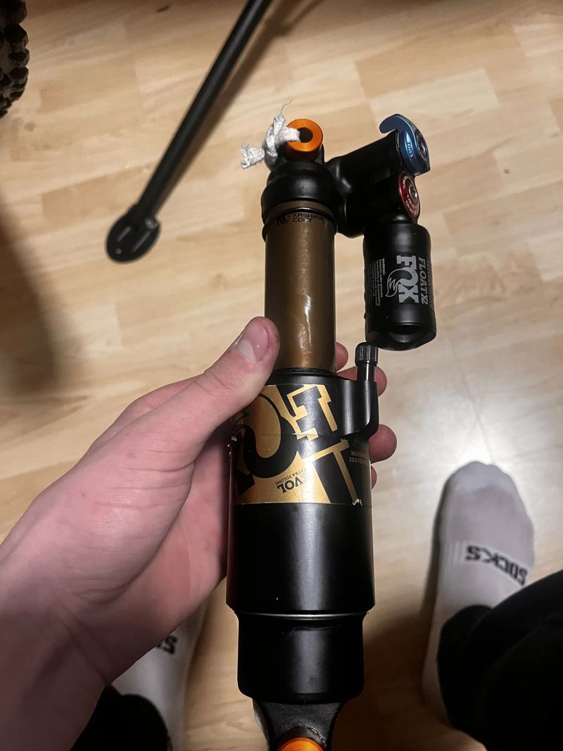 Prodám tlumič fox floatx2 kashima 