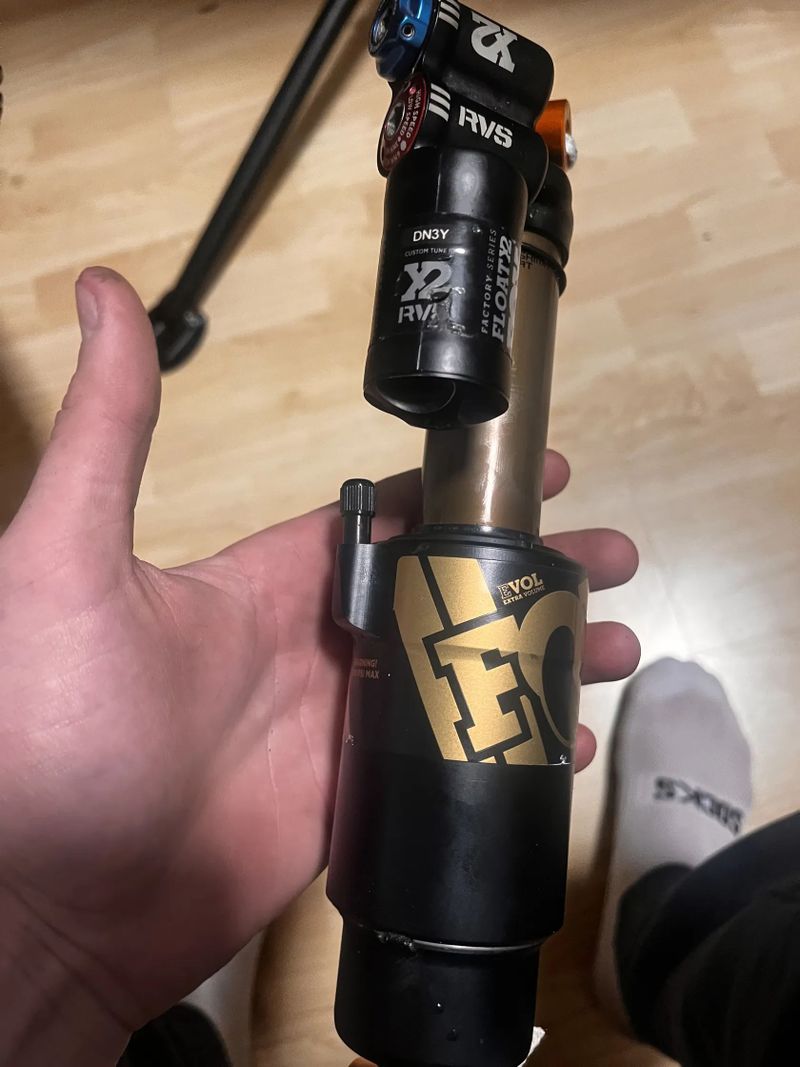 Prodám tlumič fox floatx2 kashima 