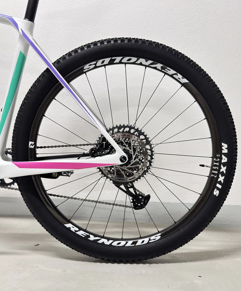 Canyon Exceed CF 7