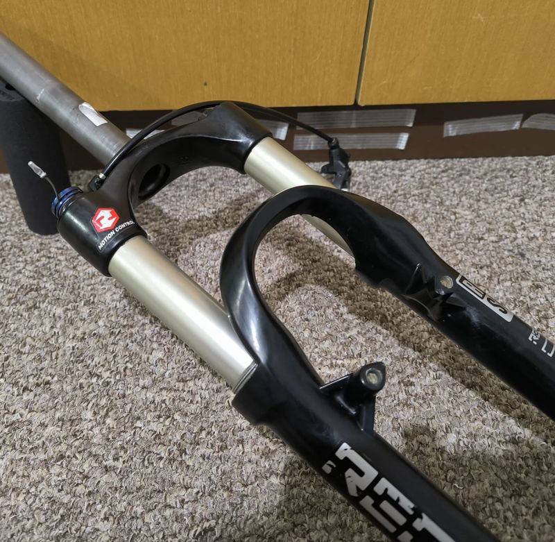 Rock Shox Recon 26 air 