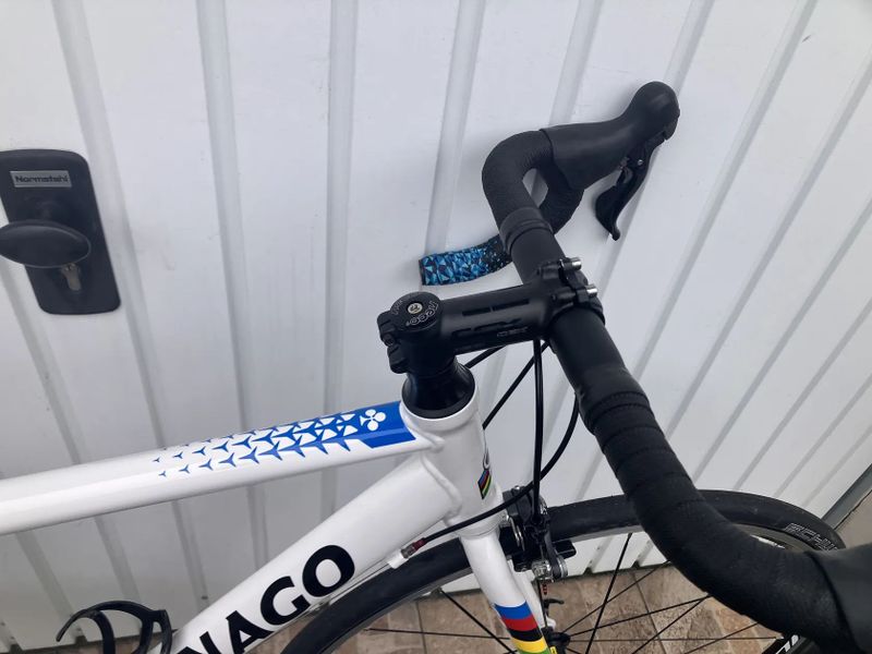 SILNIČNÍ KOLO PRO MALOU POSTAVU