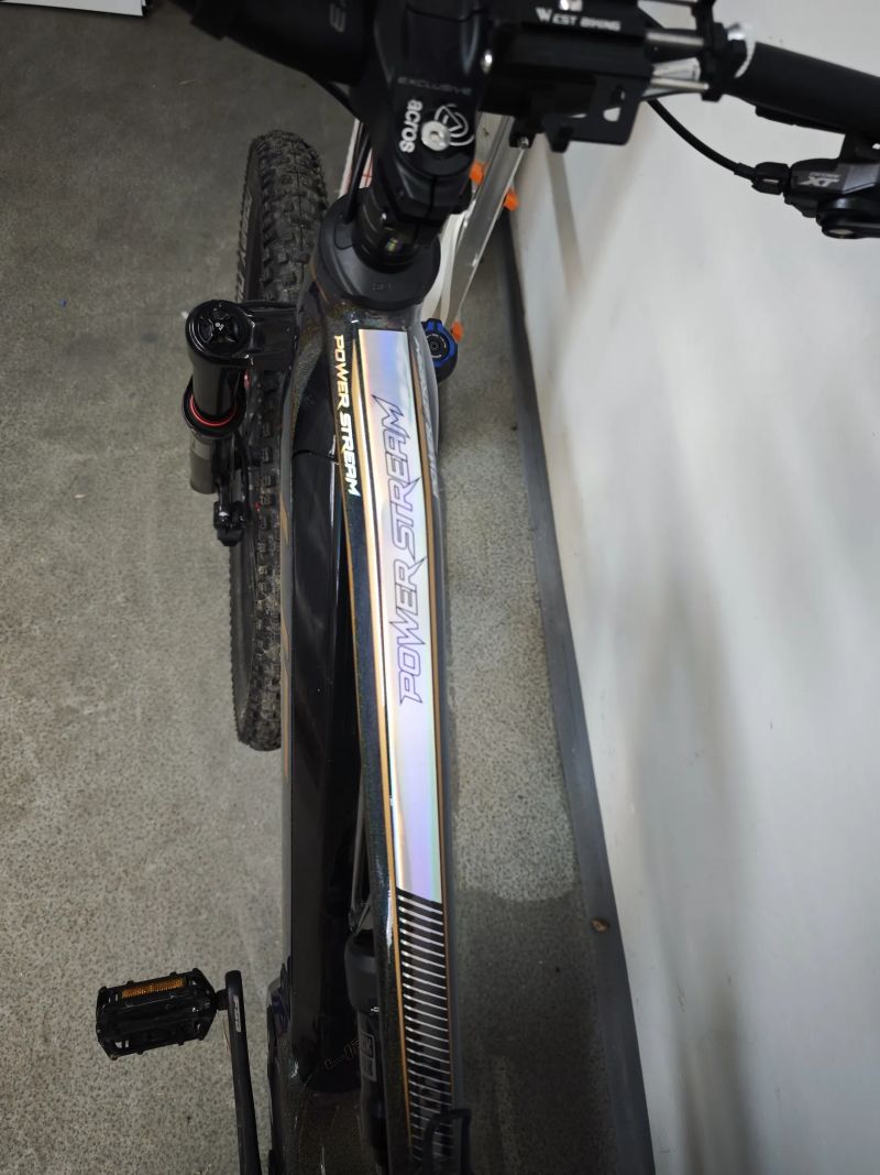 4EVER Powerstream, ZÁRUKA do 3/27, 1116km