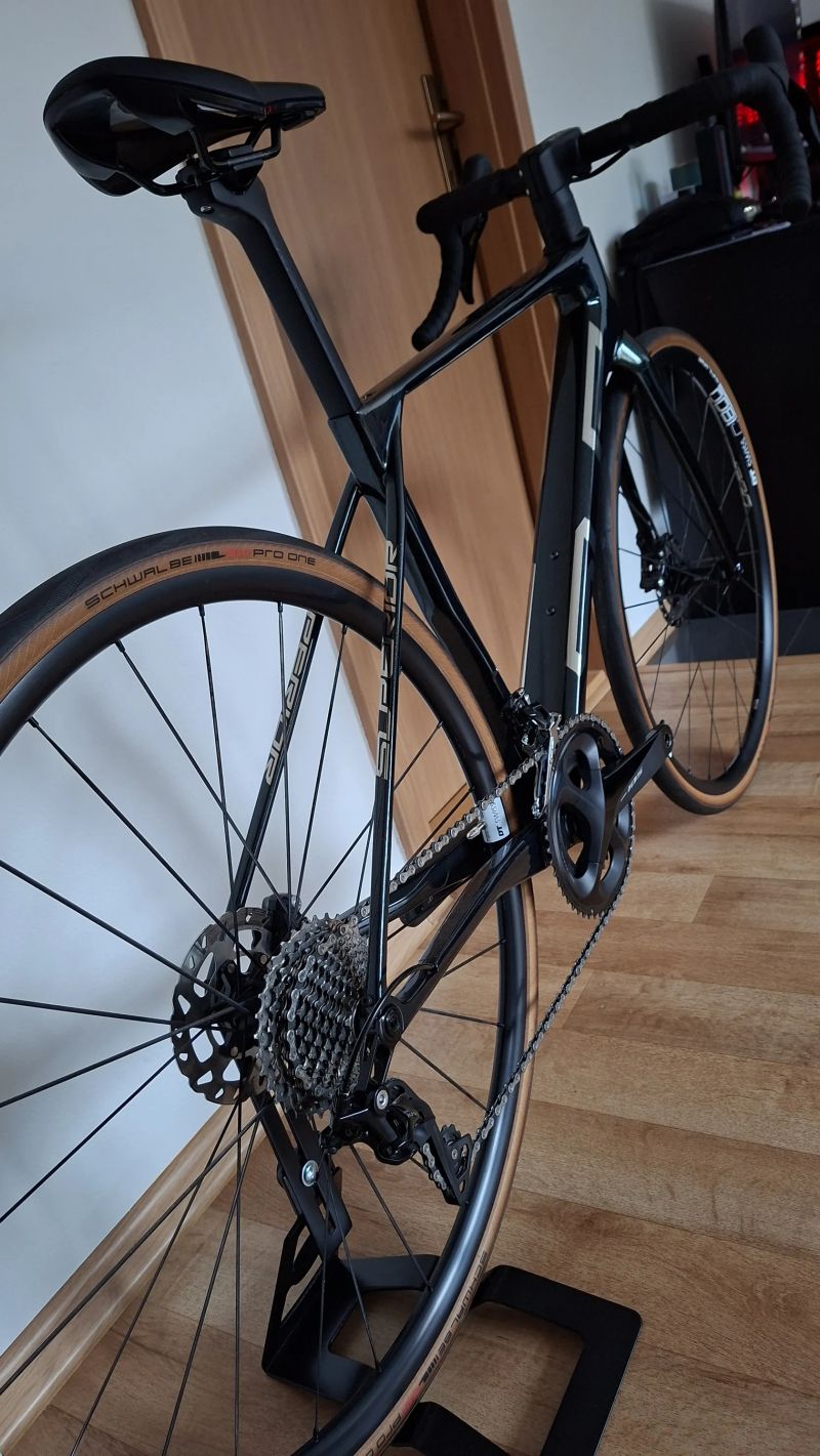 Superior X-Road Team Comp GF vel. S/M - TOP STAV!