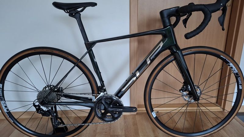 Superior X-Road Team Comp GF vel. S/M - TOP STAV!