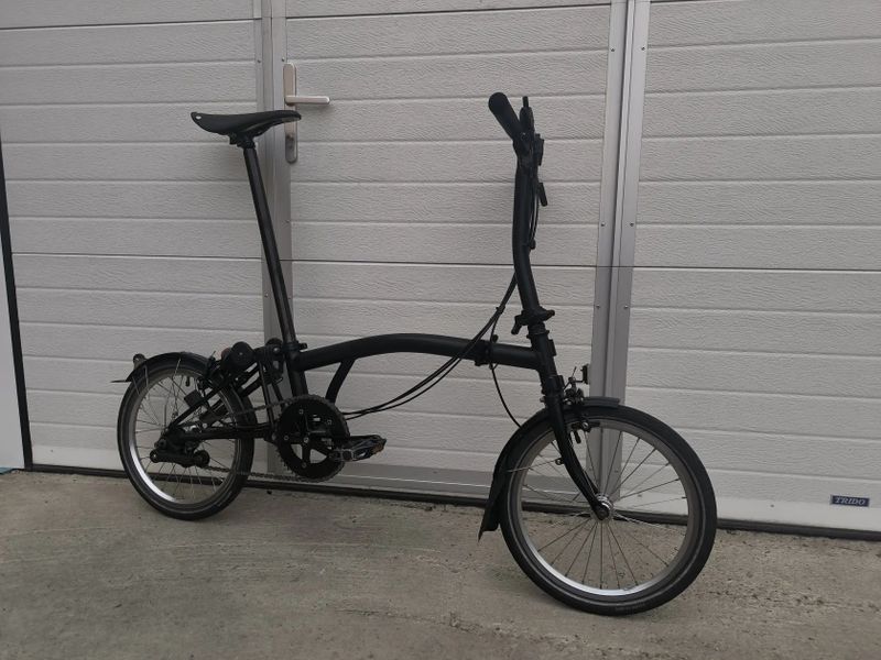 Skládací kolo Brompton C Line jednobarevné black edice, Black