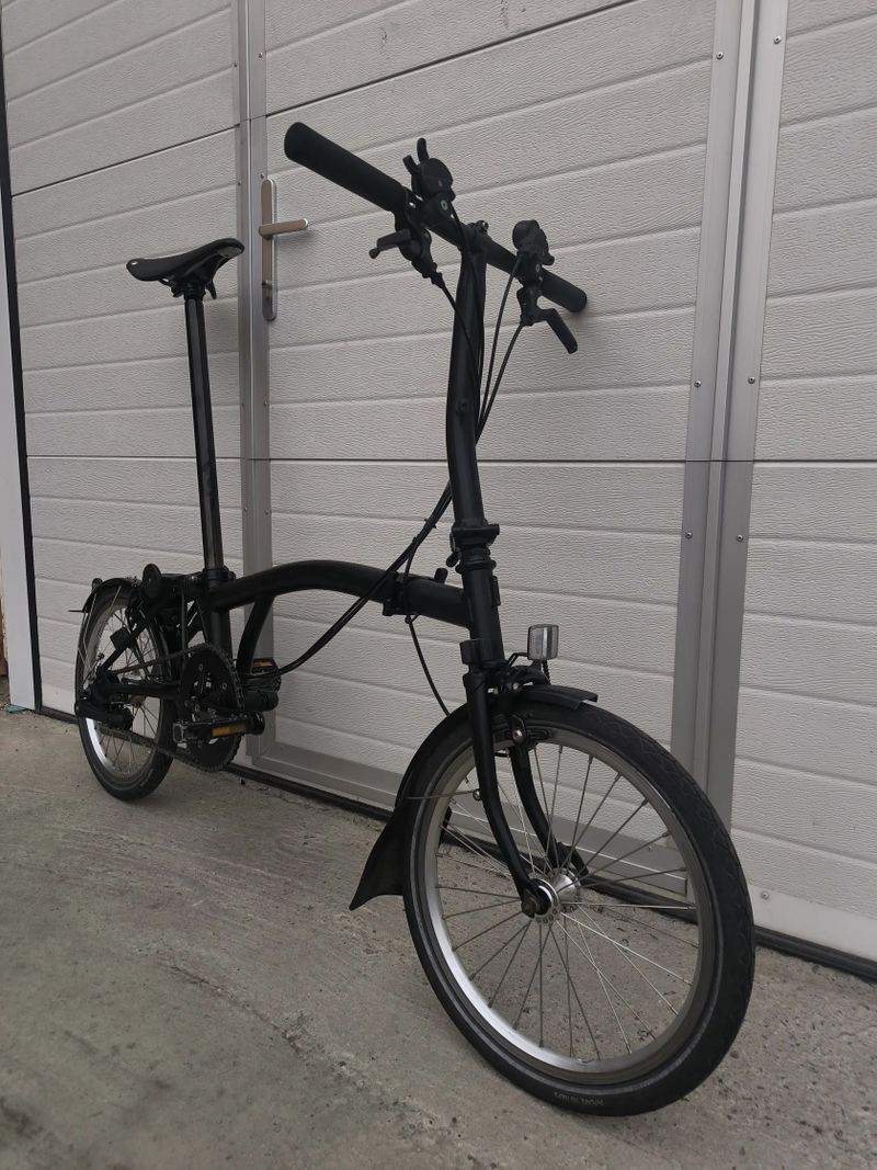 Skládací kolo Brompton C Line jednobarevné black edice, Black