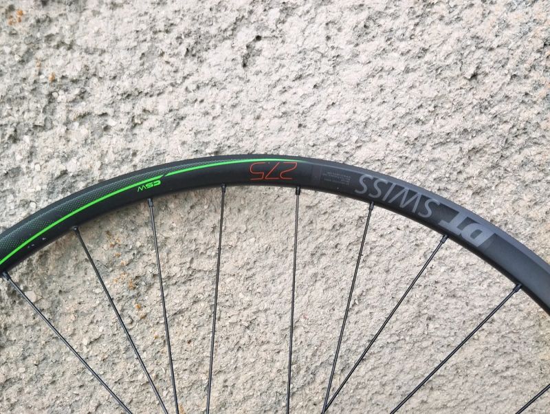 DT Swiss CSW AM - 1690 g ! - téměř nové 