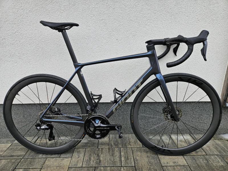 Giant TCR Advanced Pro 0 Di2, velikost ML