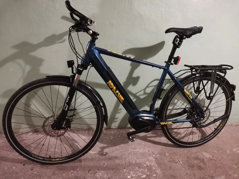 Prodám trekové elektrokolo Apache Matto