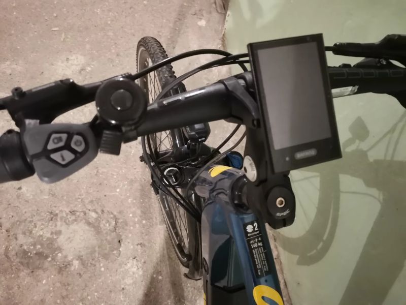 Prodám trekové elektrokolo Apache Matto