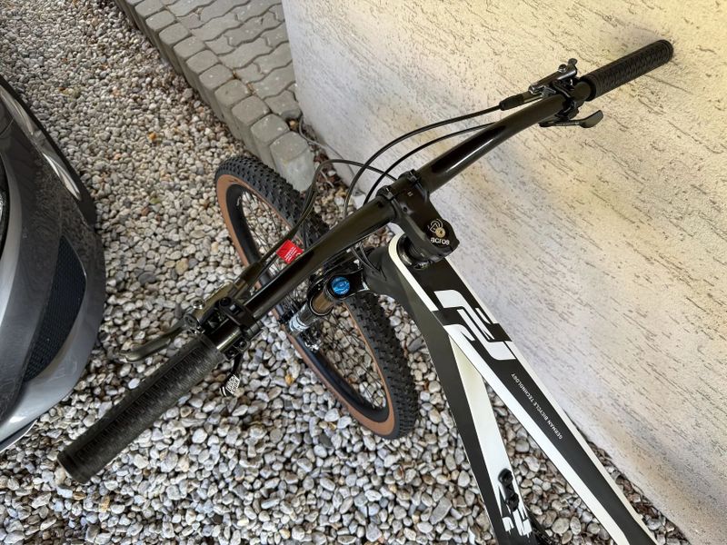 Ghost Lector World-Cup, vel. XL, model 2025, super výbava za 50% ceny !