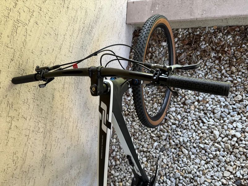 Ghost Lector World-Cup, vel. XL, model 2025, super výbava za 50% ceny !