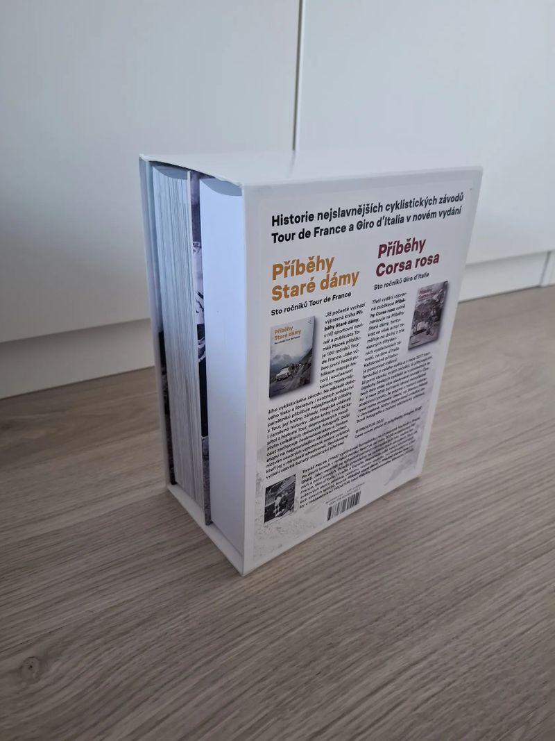 Kniha Příběhy staré dámy a Corsa rosa