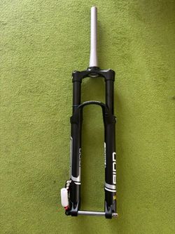 SR Suntour AION 130mm zdvih osa 15*100