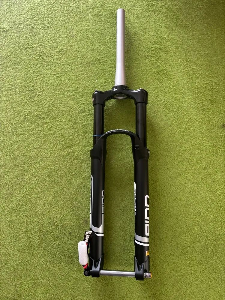 SR Suntour AION 130mm zdvih osa 15*100