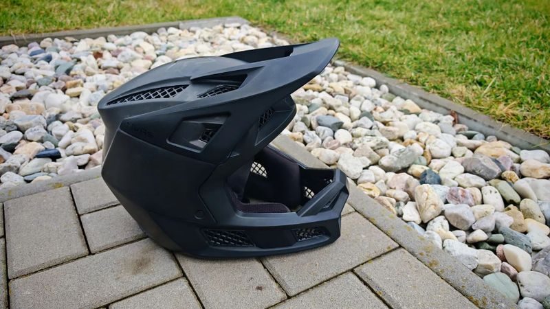 Fox Rampage Pro Carbon, Fox RPC, Přilba, Helma